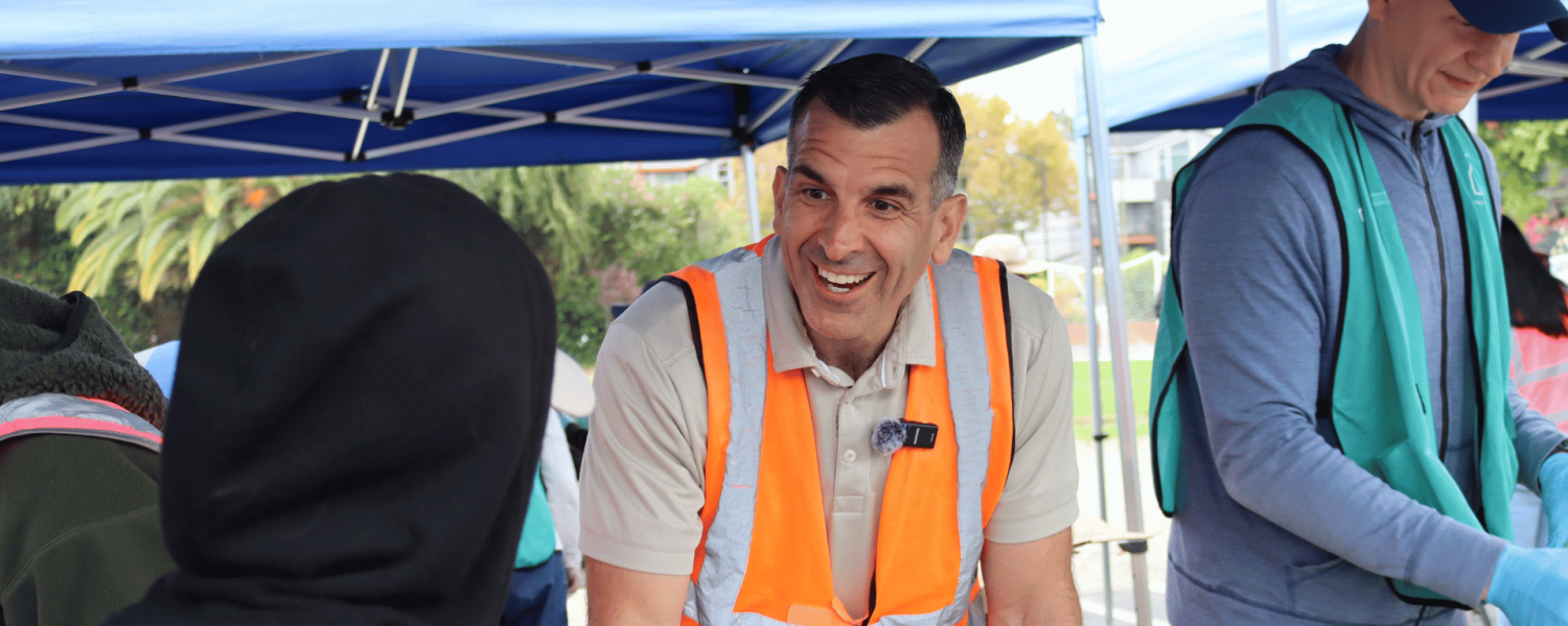 Sam Liccardo at Second Harvest Food Bank