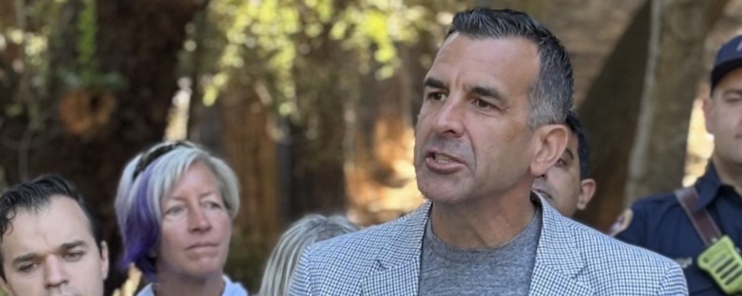 Rep. Liccardo with Firefighters