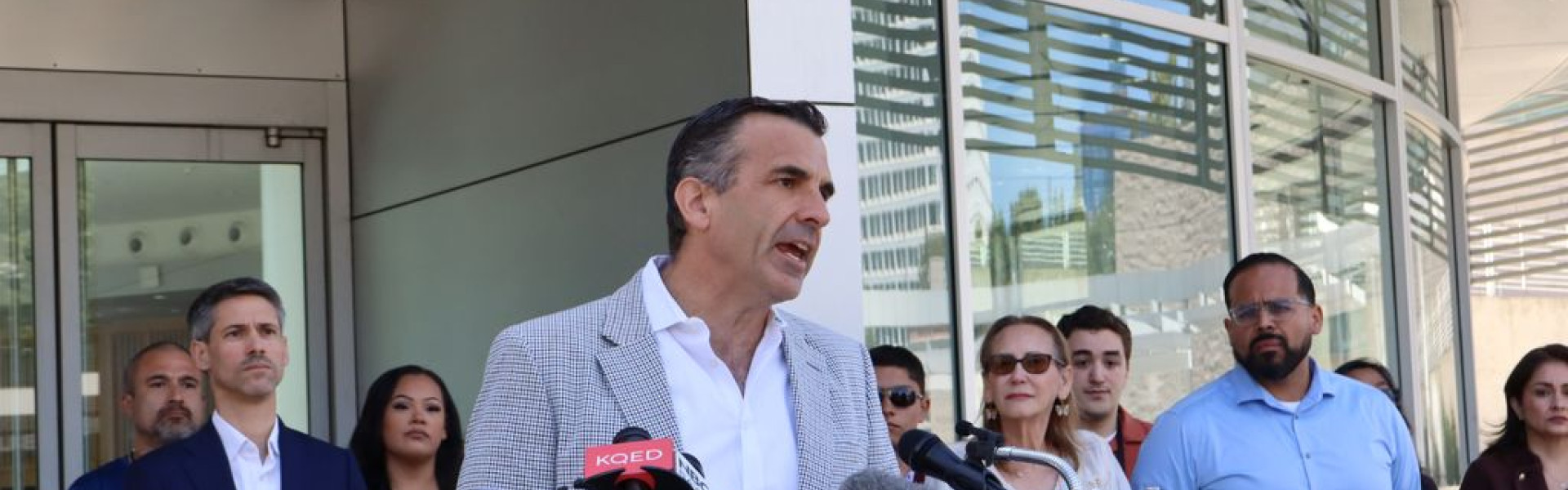 Congressman Liccardo speaks at a press conference. 